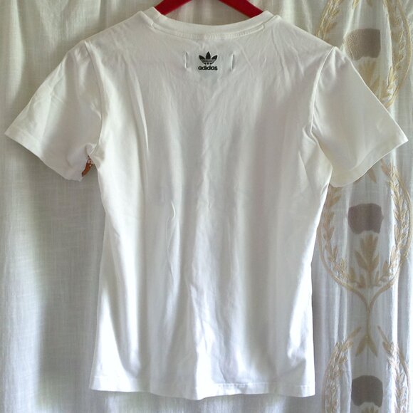 adidas Women's Floral White T-Shirt Small - Picture 3 of 3